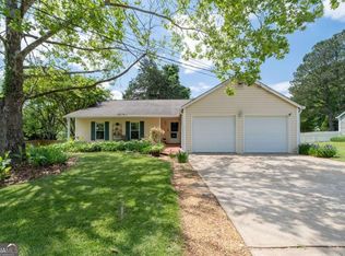 217 Colemans Bluff Dr, Woodstock, GA 30188