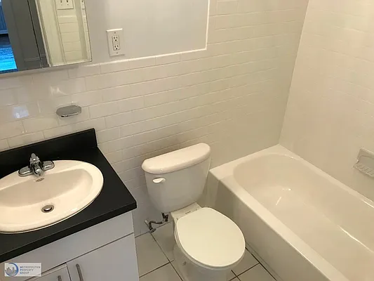 Rented by Metropolitan Property Group | media 8