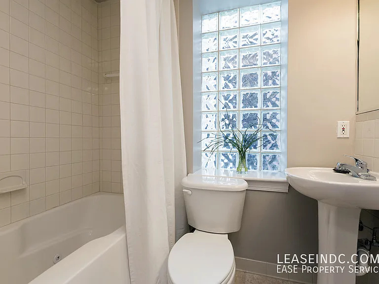 1417 Chapin St NW #505 — Photo 17
