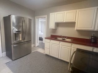 3833 Vine St #2, Cincinnati, OH 45217