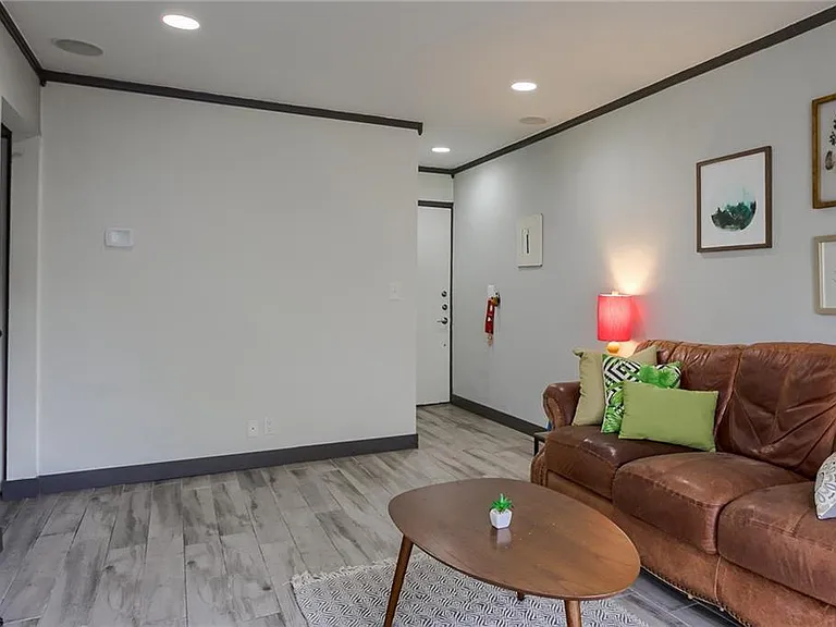 620 S 1st St #107 — Photo 6