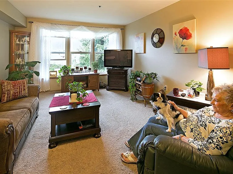 Windsor Square Retirement Community — Photo 12