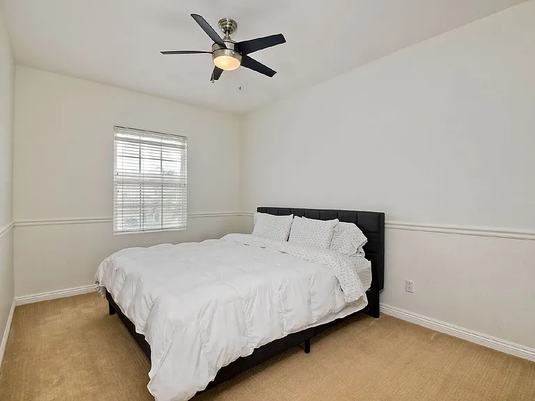 6057 Paseo Carreta — Photo 18