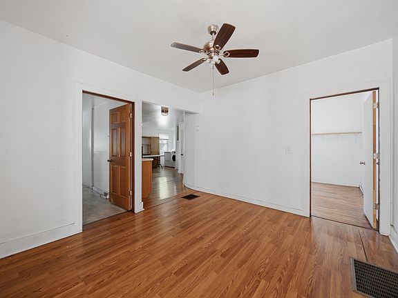 5th image of 608 Avenue E