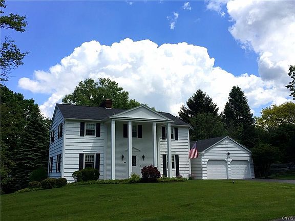 3rd image of 4576 Meadowridge Dr