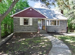 9 Saxon Woods Park Dr, White Plains, NY 10605