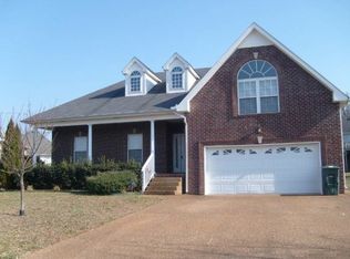 5000 Indian Ridge Blvd, White House, TN 37188
