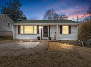 821 Edgar Rd, Saint Louis, MO 63119