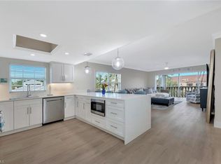 666 3rd St S APT 304, Naples, FL 34102