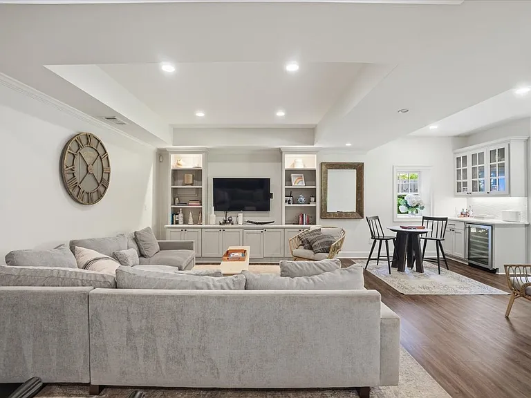 1792 Noble Dr NE — Photo 27