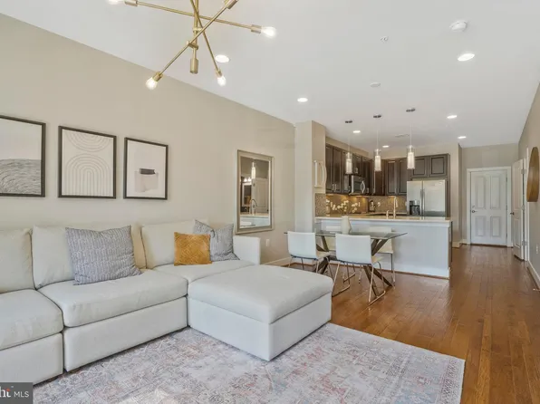 2108 Potomac Ave Unit 101, Alexandria, VA 22301