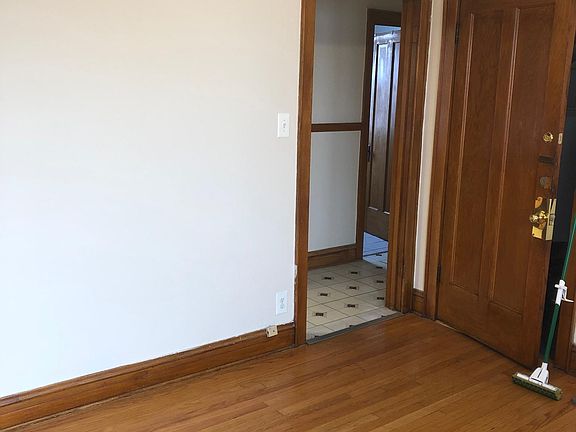 5th image of 3240 N Natchez Ave #2R