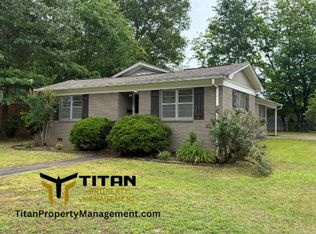 601 W Saline Cir, Benton, AR 72019