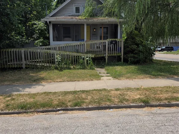 1045 Ontario St, Lansing, MI 48915