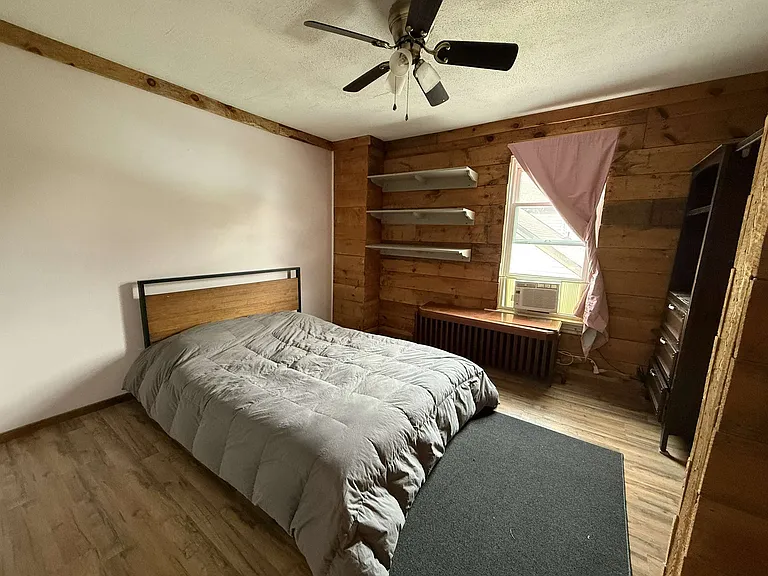 1507 Moore St — Photo 17
