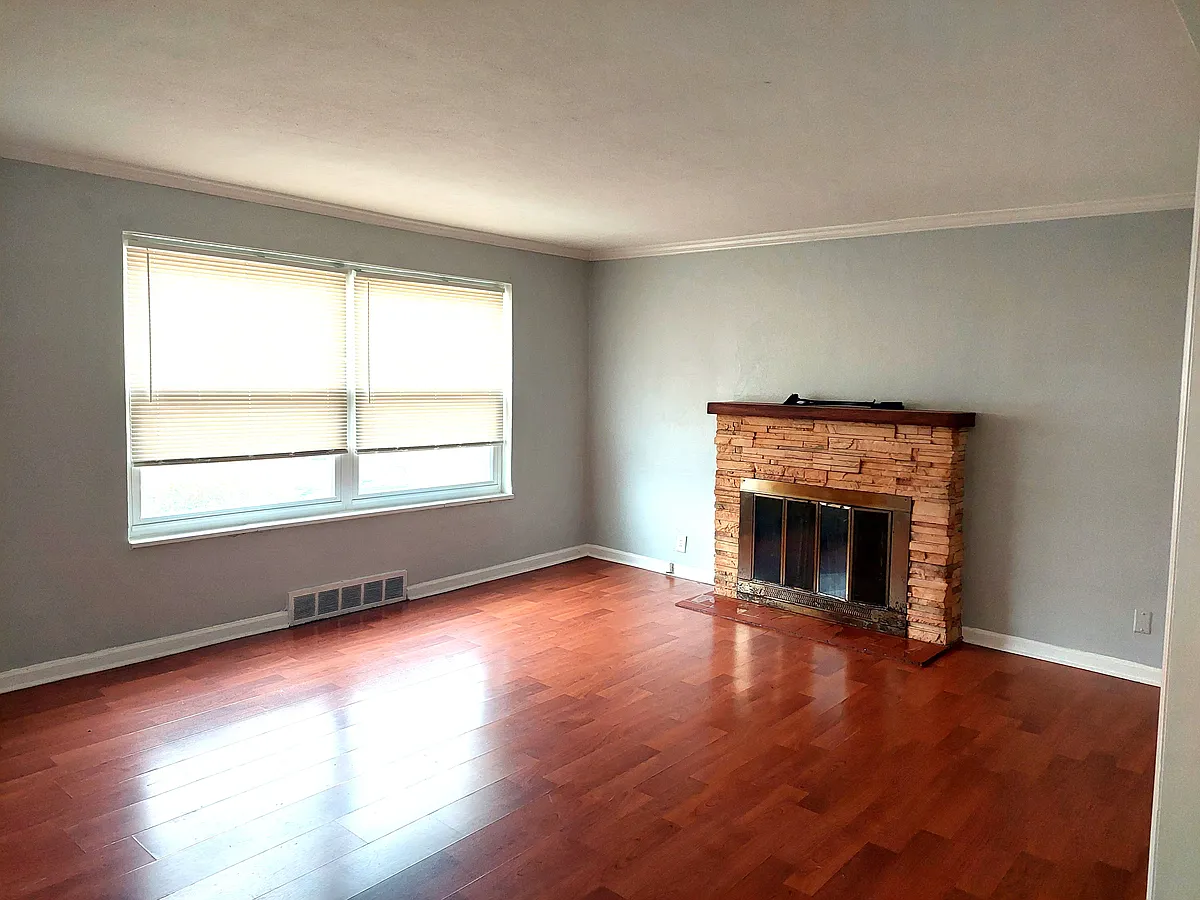 Building Photo - 7820 Drexel Dr