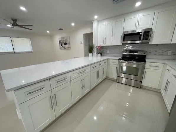 770 NW 40th Street, Oakland Park, FL 33309