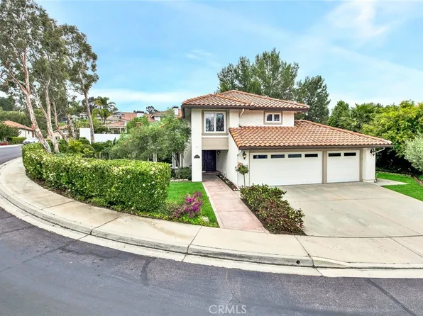 1021 Chantilly Cir, Santa Ana, CA 92705