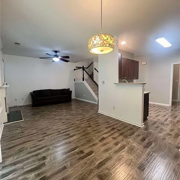 3232 Brockenhurst Dr — Photo 11