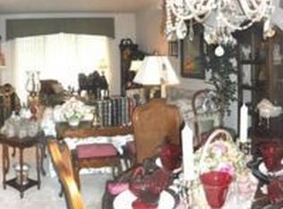 13630 Honeysuckle Dr, Huntley, IL 60142