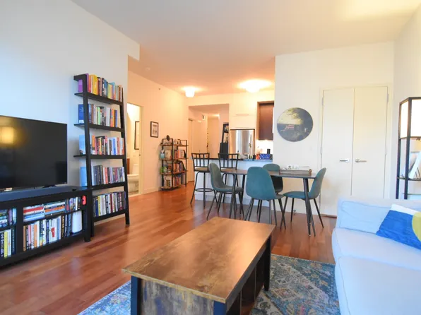 100 Jay Street image 1 of 8