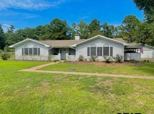 108 Glenhaven Rd, Palestine, TX 75801