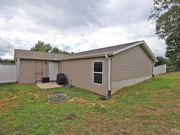 4th image of 1004 Allenview Dr