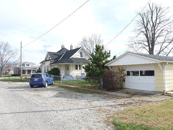4th image of 301 S Olmstead St