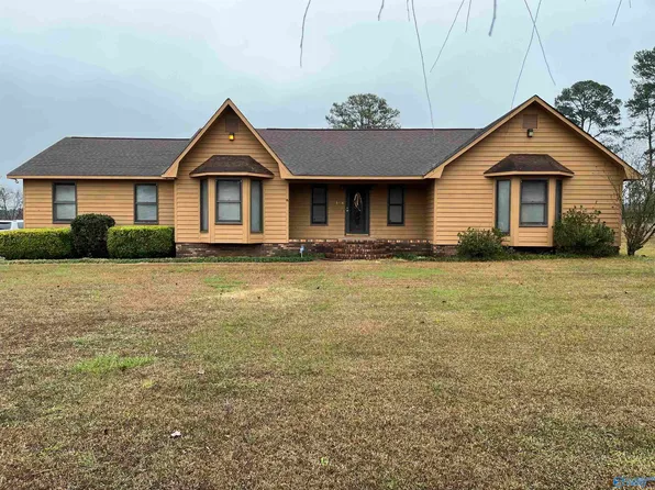 464 Woodham Dr, Albertville, AL 35951