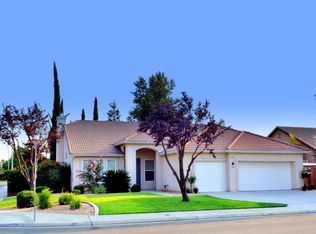 2984 Twain Ave, Clovis, CA 93611