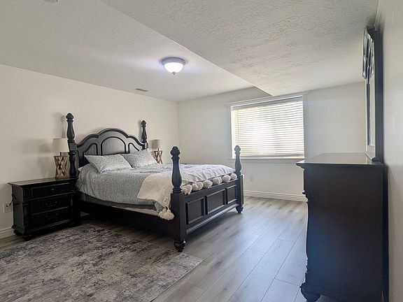 5th image of 1417 S Lennox Ct #Basement
