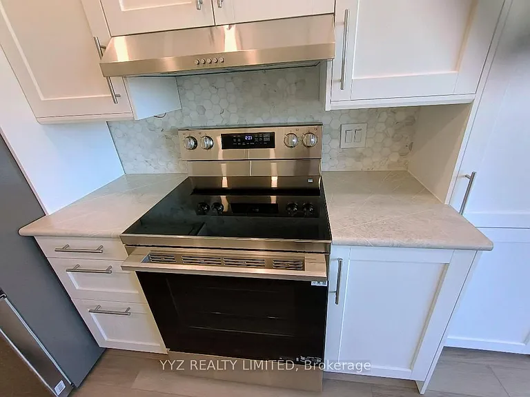 1101 Steeles Ave W #1602 — Photo 16