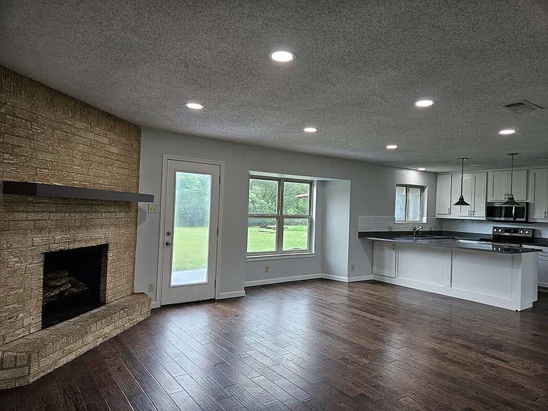 3403 Graybuck Rd — Photo 10