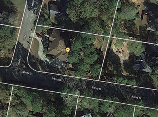 806 Holly Ln, Jasper, TX 75951