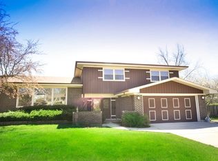 807 E Thorntree Ter, Arlington Heights, IL