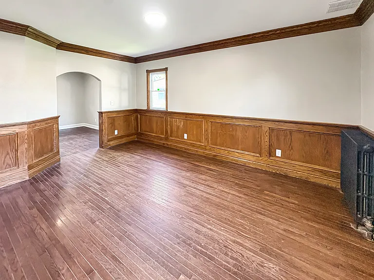 21332 Beechwood Ave — Photo 6
