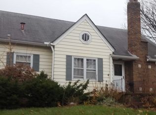 1204 19th Ave, Moline, IL 61265