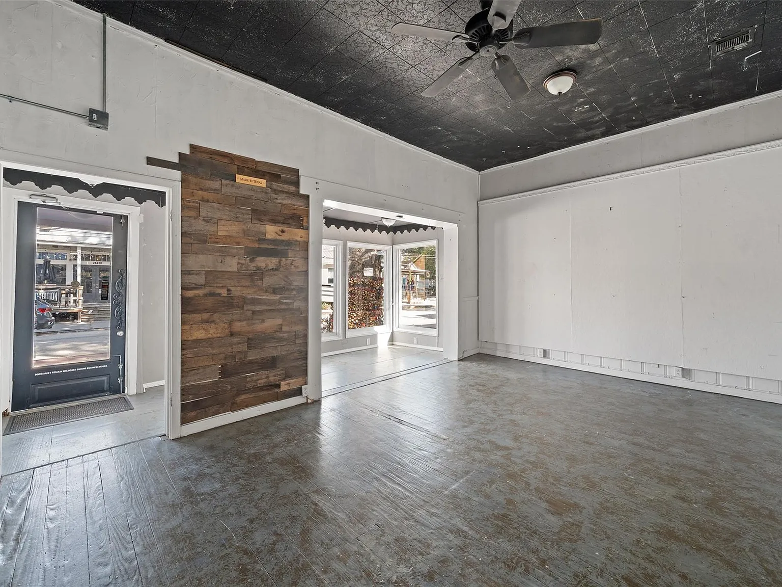 Studio, 1388 sqft, $3,000 — Photo 4