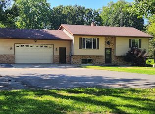 1128 S Vassar Rd, Burton, MI 48509