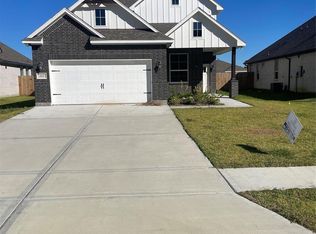 322 Little Spring Ct, Anahuac, TX 77514