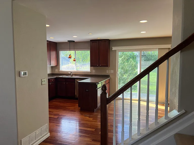 15970 Hedgeway Dr — Photo 12