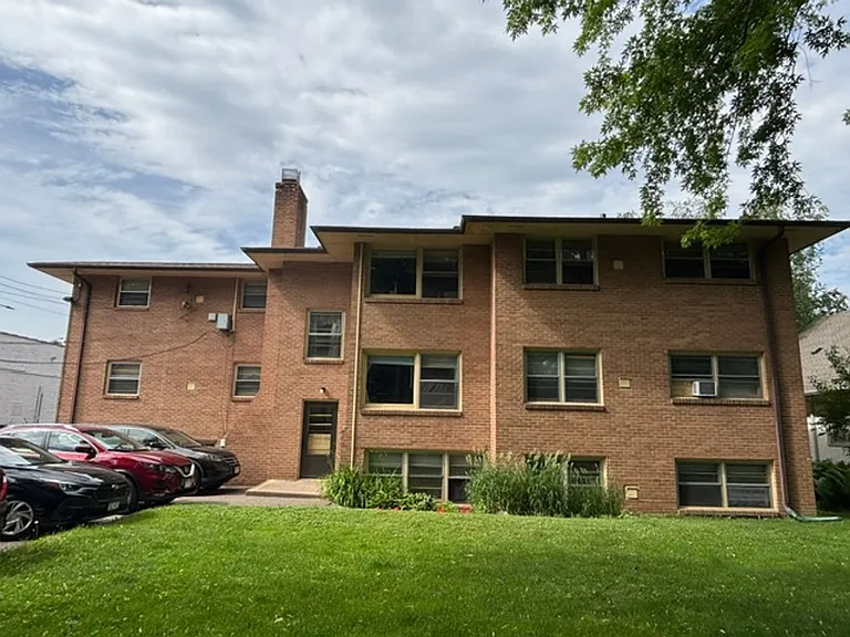 1330 Saint Clair Ave — Photo 21