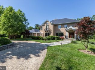 9224 Inglewood Dr, Potomac, MD 20854