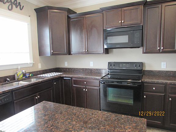 3rd image of 1030 Blythwood Dr