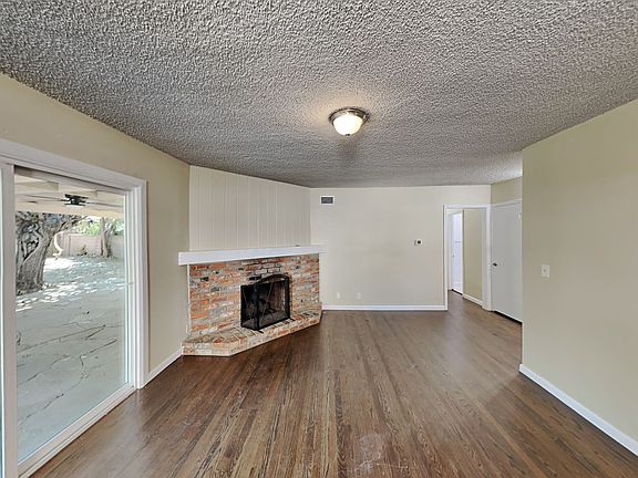 5th image of 8408 Etiwanda Ave