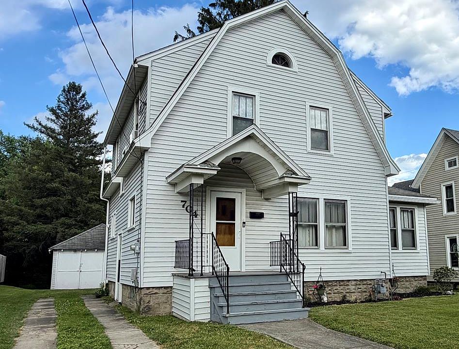 1st image of 704 N Elmer Ave