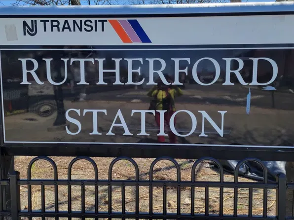 200 Union Ave APT D, Rutherford, NJ 07070