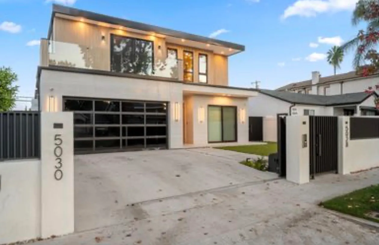 Lindley Ave, Encino — Photo 4