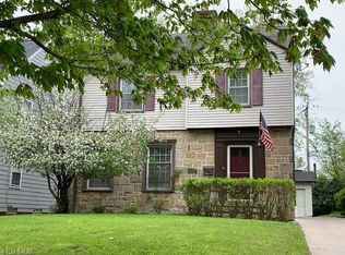 3581 Strandhill Rd, Shaker Heights, OH 44122