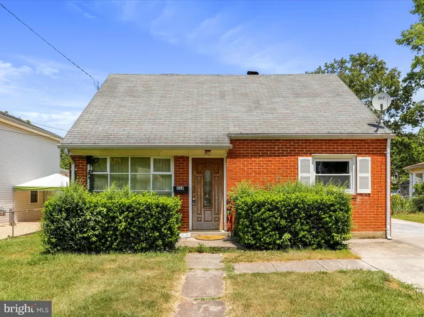 112 Holden Dr, Manassas Park, VA 20111